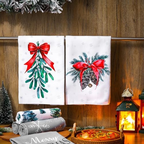 Macarrie 6 Pcs Christmas Kitchen Towels Set