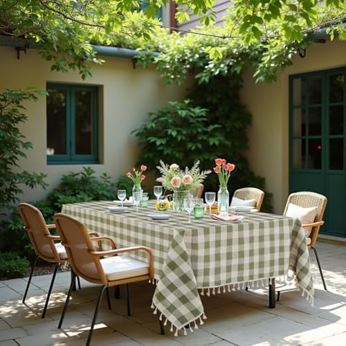 Exclusive Gingham Tablecloth