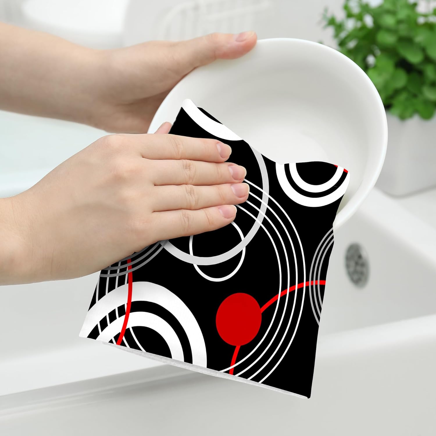 Cukemip Modern Black Red Retro Dish Towels Set of 2