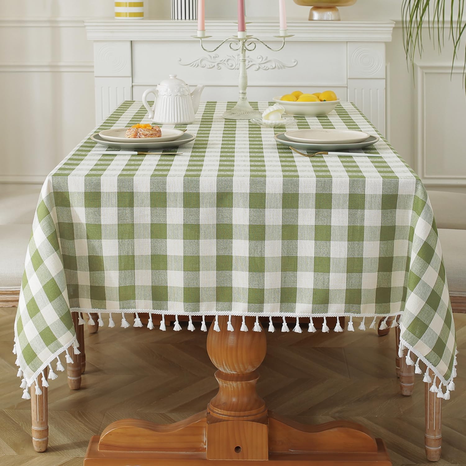 Exclusive Gingham Tablecloth