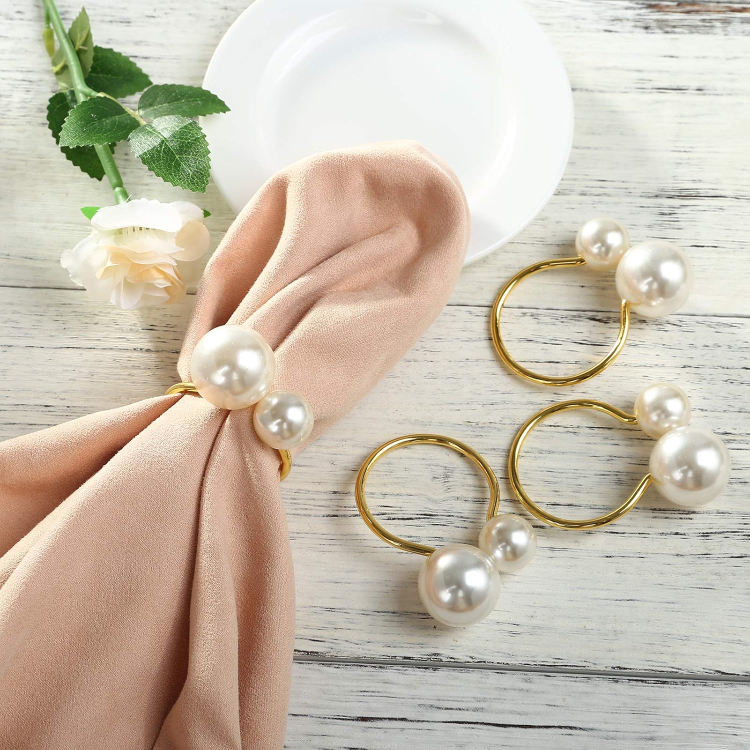 12-Piece Set of Elegant Gold Napkin Rings