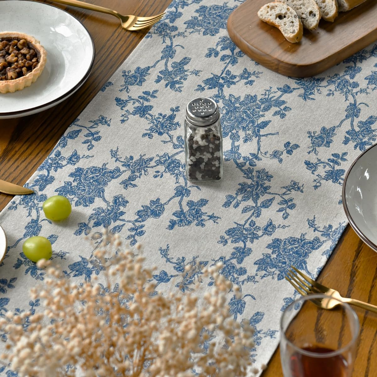 Artoid Mode Monochrome Table Runner