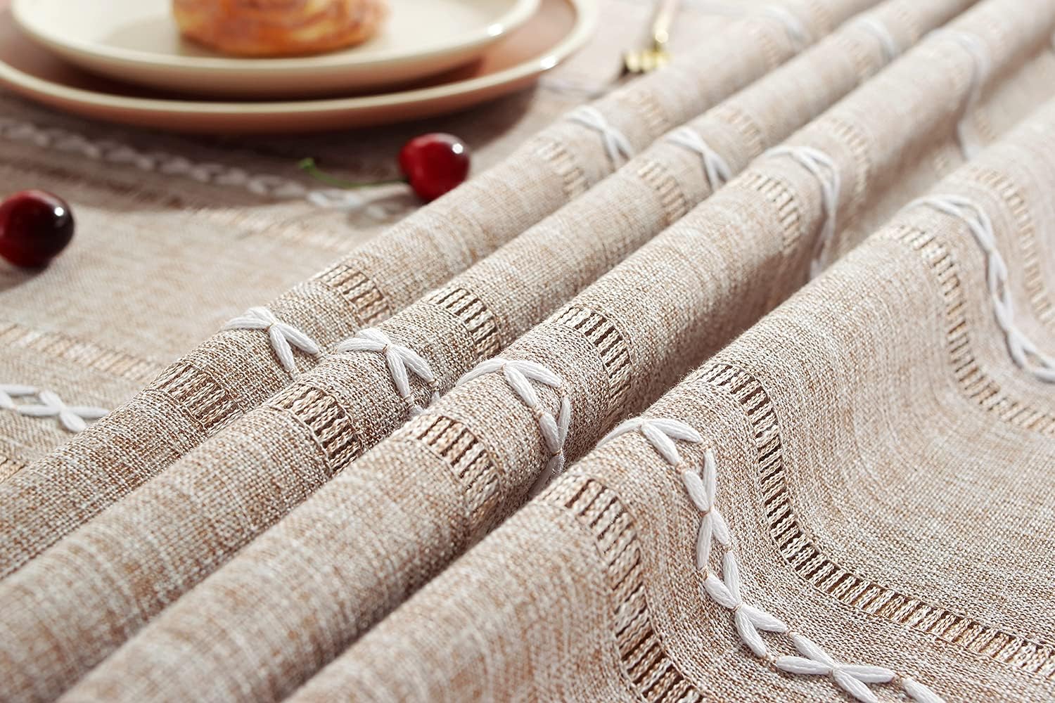 Stylish 60x84 inches Farmhouse Style Linen Tablecloth for Rectangle Tables