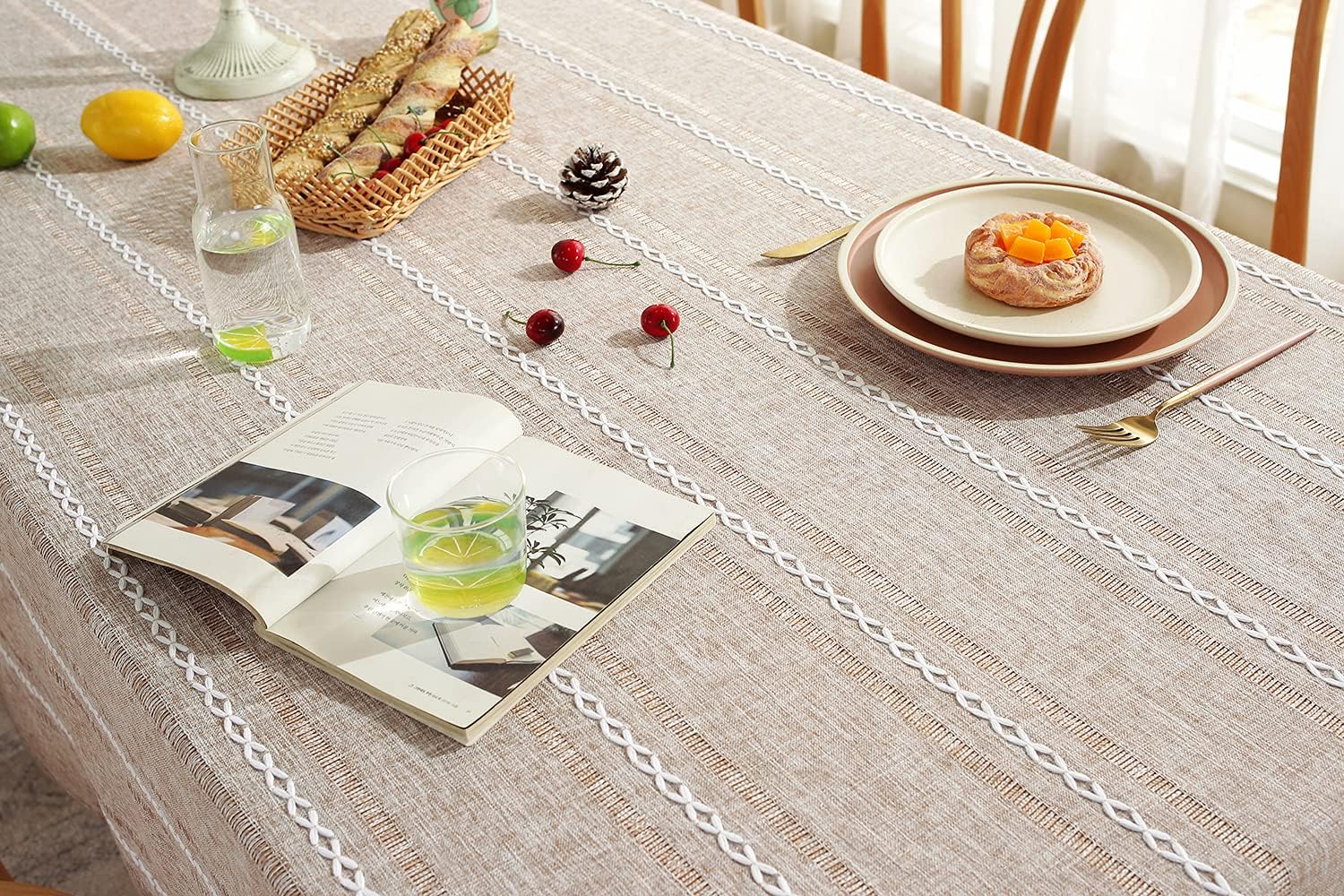 Stylish 60x84 inches Farmhouse Style Linen Tablecloth for Rectangle Tables