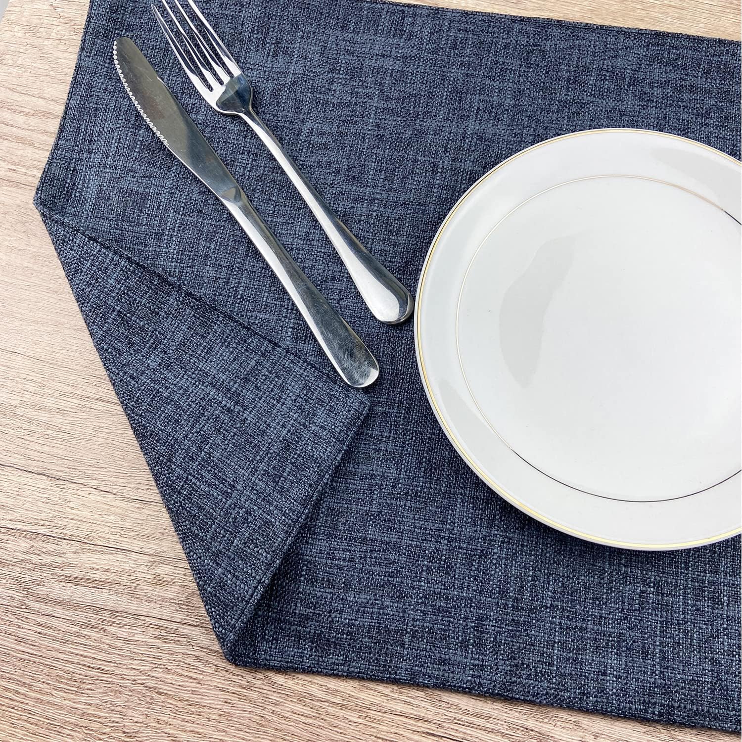 Premium Heat-Resistant Place Mats Set of 6 for Dining